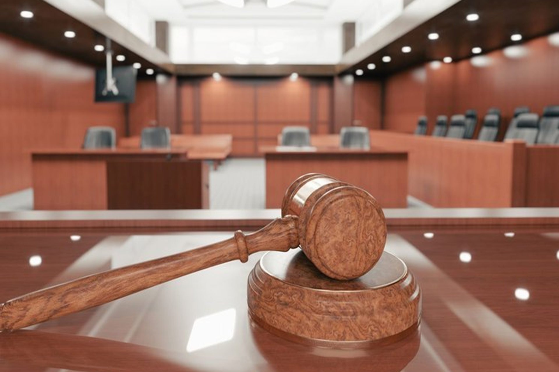 HUKUKUN HER ALANINDA YANINIZDAYIZ